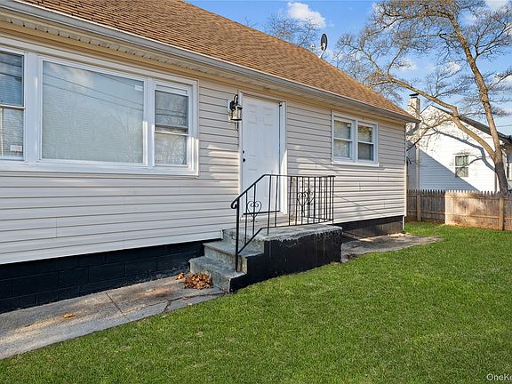 3rd image of 193 N Arizona Road