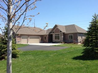 W290N7334 Bark River Ct, Hartland, WI 53029