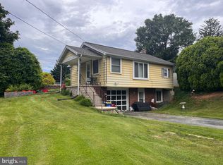 1111 Reservoir Rd, Steelton, PA 17113