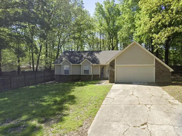 712 Pattywood Dr, Bryant, AR 72022