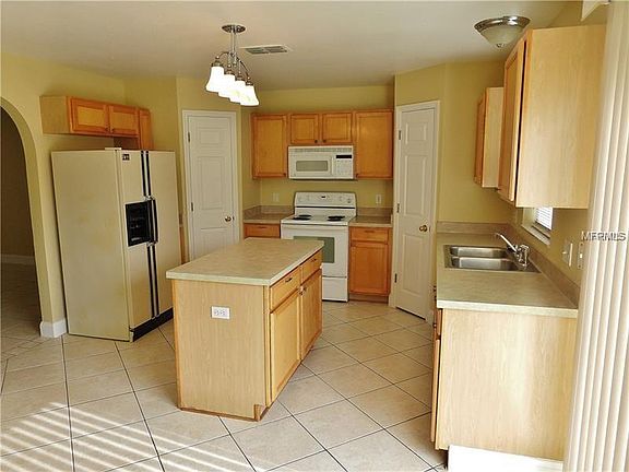 4th image of 12802 Lake Vista Dr