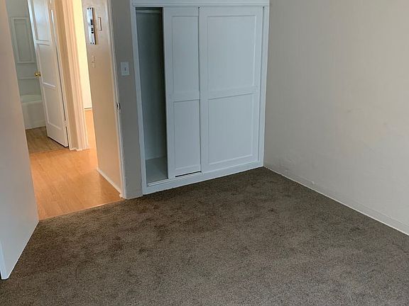 5th image of 514 32nd St APT D