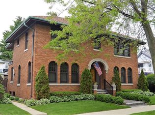 218 13th St, Racine, WI 53403