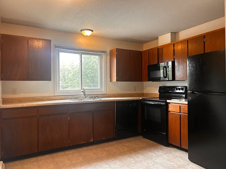 210 Haywood Dr #210 — Photo 10