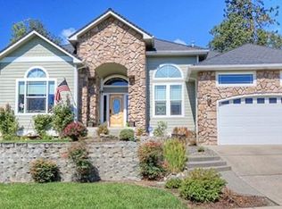 102 NW Native Run Loop, Grants Pass, OR 97526