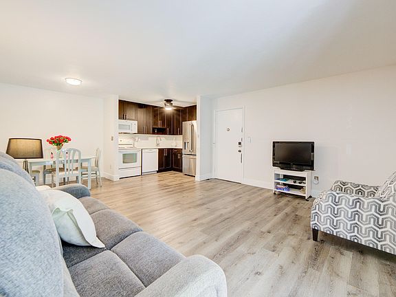 5th image of 9344 S Belfort Circle #115-k4