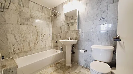 Rented by R New York