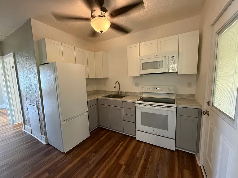 510 Braddock Ave #3 — Photo 5