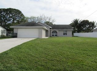 414 SW Lakehurst Dr, Port Saint Lucie, FL 34983