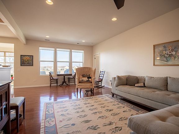 3rd image of 3093 Epstein Cir