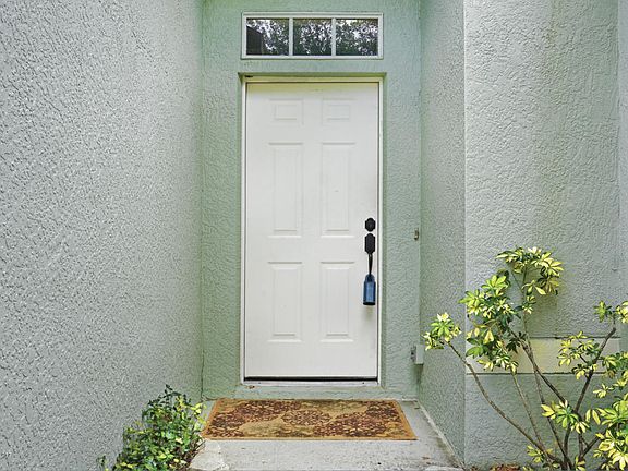 5th image of 682 Cressa Cir