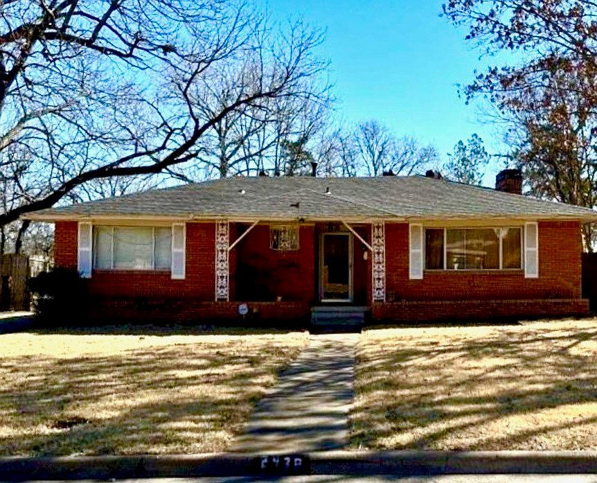 1st image of 2438 Five Mile Cir