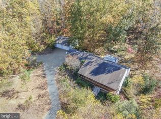 5911 Block House Rd, Partlow, VA 22534