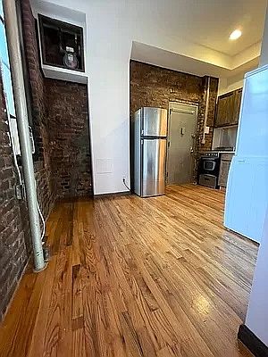 2nd image of 441 E 12th St APT 5E