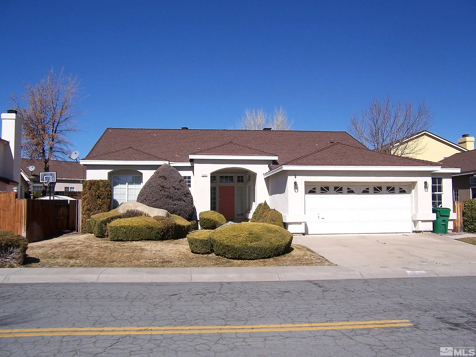 2560 Carriage Crest Dr photo 1