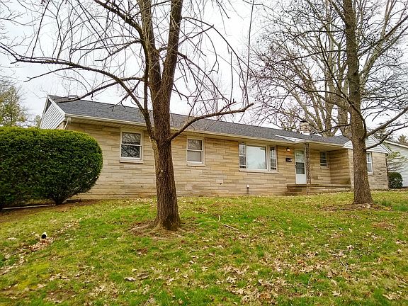 2nd image of 208 S Hillsdale Dr