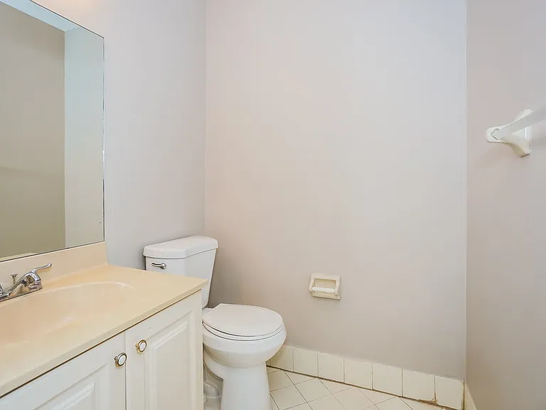 1213 NW 159th Ln — Photo 16