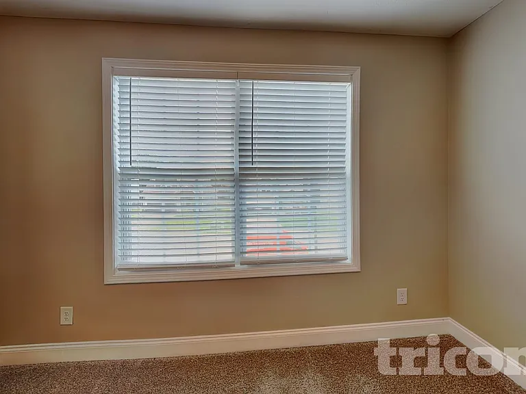 1063 Spicer Dr — Photo 11