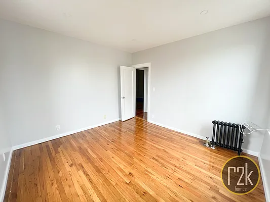 Rented by Realty 2000 Corp | media 23