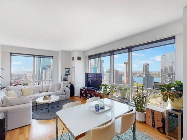 350 West 42nd Street image 1 of 8