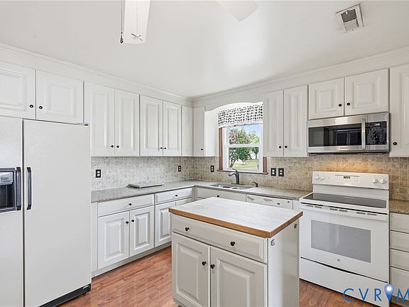 4th image of 6559 Tammy Ln