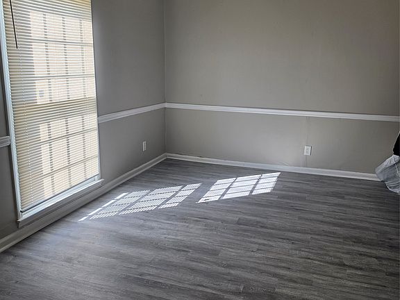 5th image of 6725 Greenbrook Dr