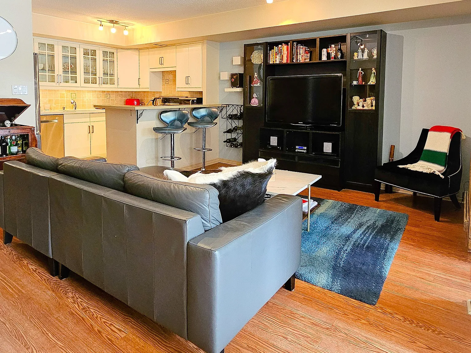 1 bed, $2,500 — Photo 2
