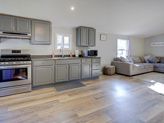 3rd image of 58 Woodland Shores Drive