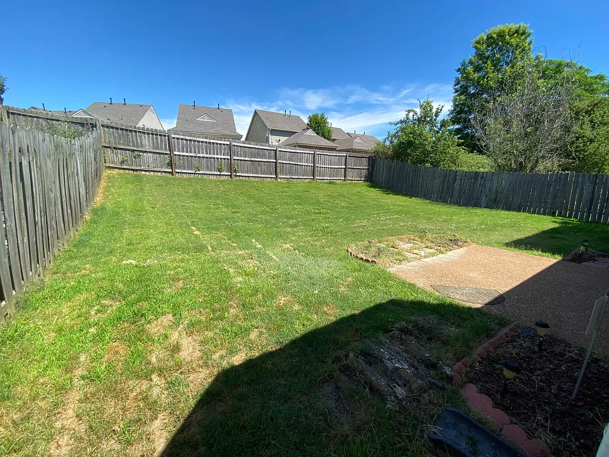 Building Photo - 1189 Breezy Valley Dr