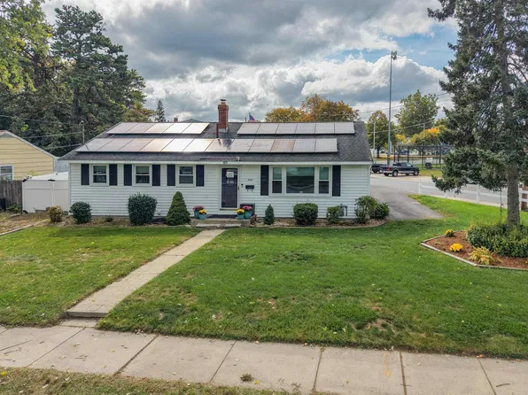 40 Grand Avenue, Nashua, NH 03060-3114