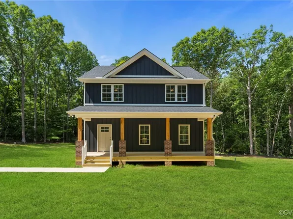 3863 County Line Rd, Kents Store, VA 23084