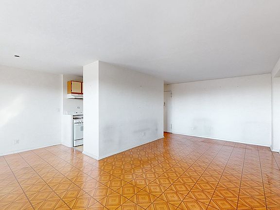 2nd image of 2940 W 5th St #17S
