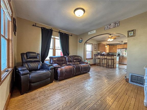 2nd image of 408 W Eau Claire Street