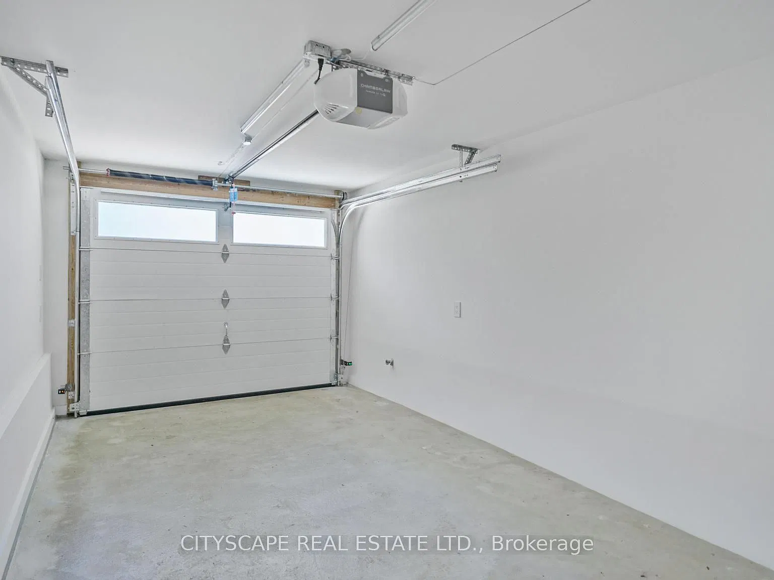 6 bed, $5,700 — Photo 3