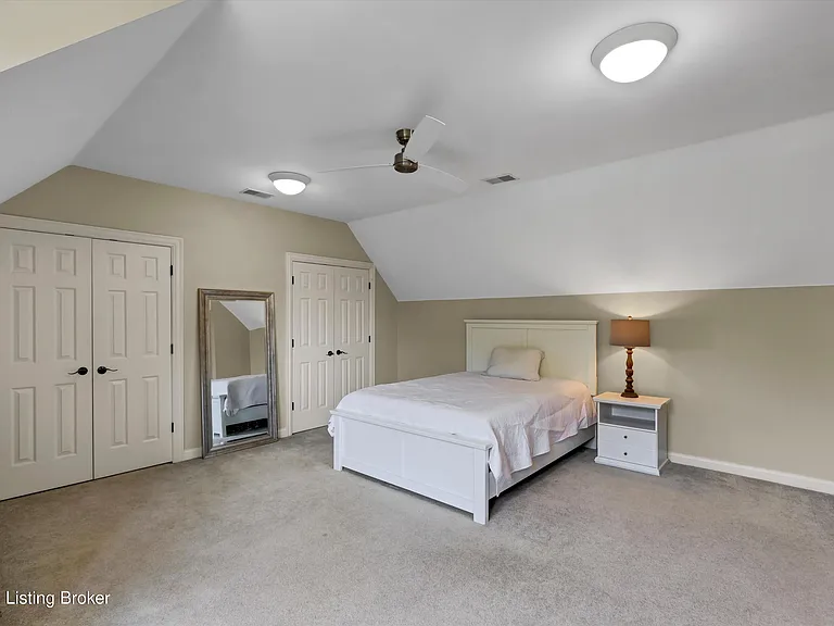 2603 Locust Hill Pl — Photo 45