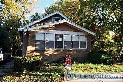 1st image of 443 Leonard St NE