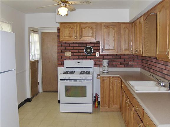 4th image of 4500 Hannah Dr