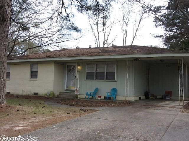1st image of 222 E Willis Ave