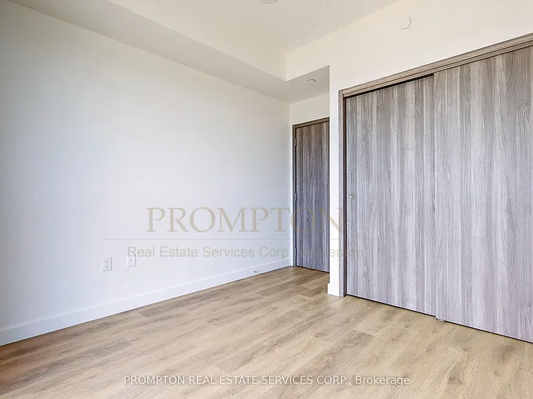 95 McMahon Dr #1109 — Photo 22
