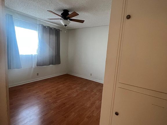 4th image of 1817 N Oxford Ave #0