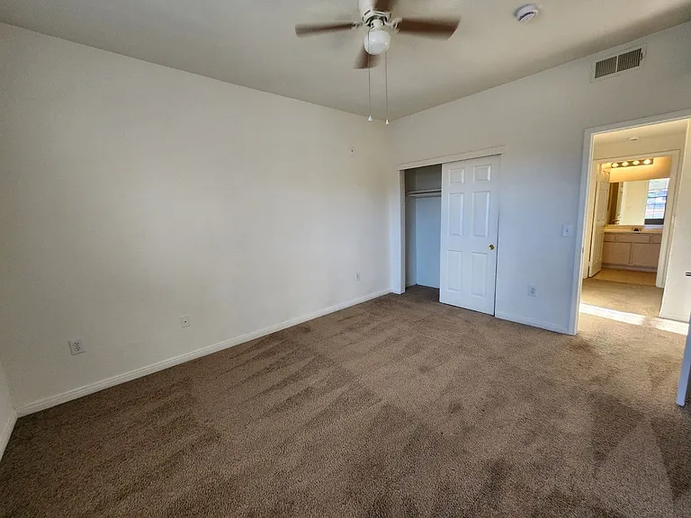 231 W Horizon Ridge Pkwy #417 — Photo 24