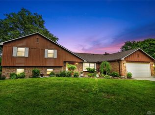 1697 N Laddie Ct, Dayton, OH 45432