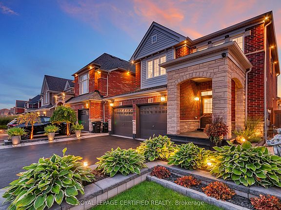 2nd image of 123 McDonnell Cres