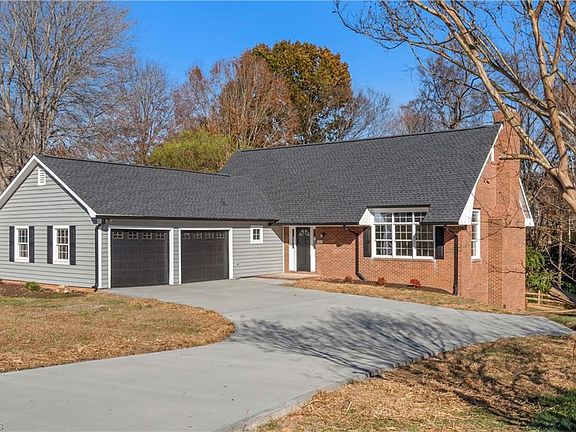 3rd image of 5309 Moss Creek Ln