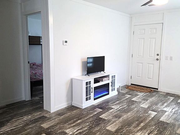 5th image of 113 LAISY Drive