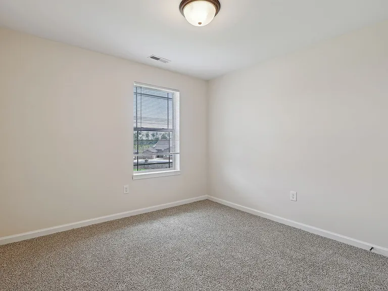 Nicholas Place Apartments — Photo 58