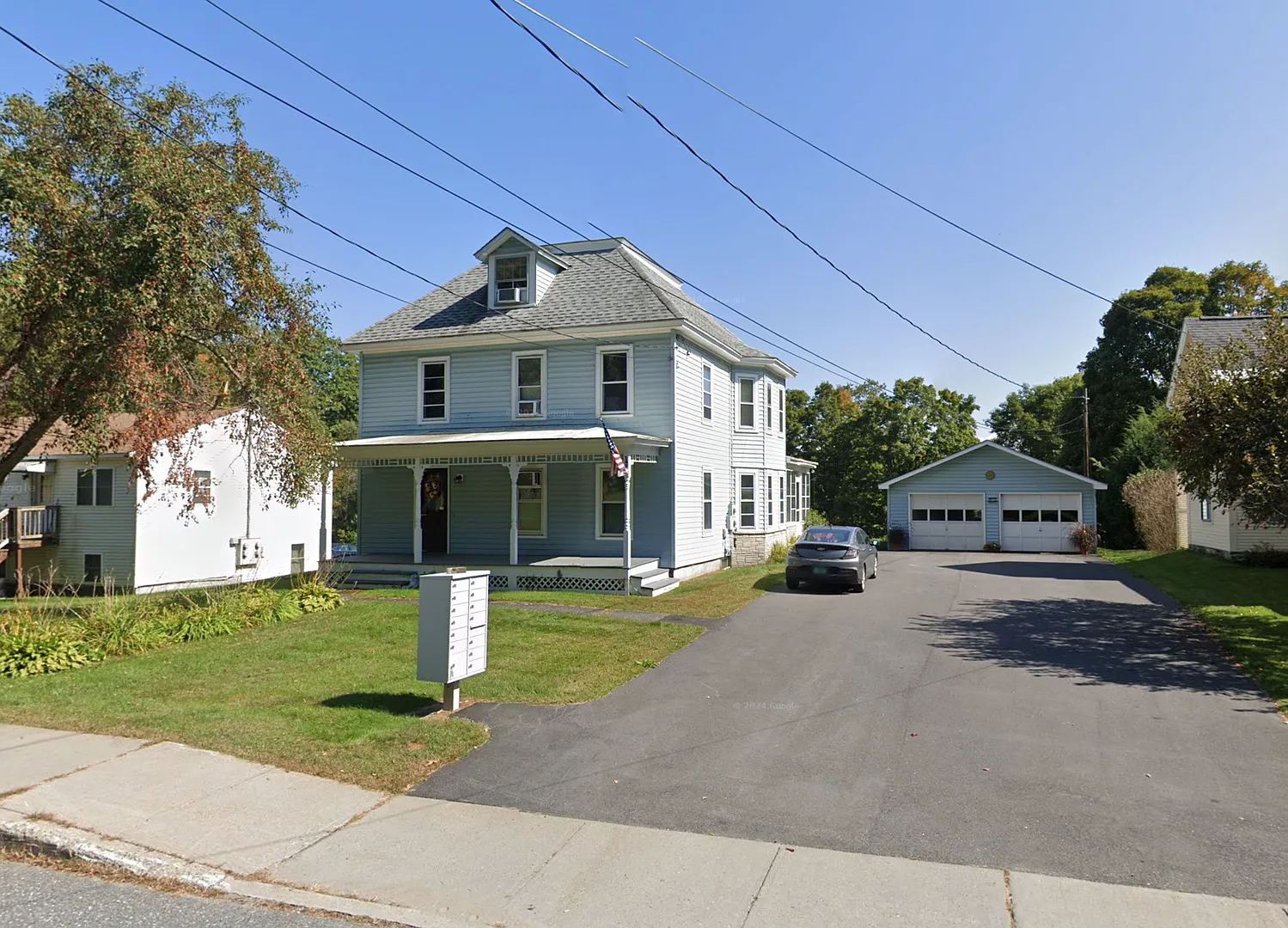 548 North Pleasant St — Photo 1