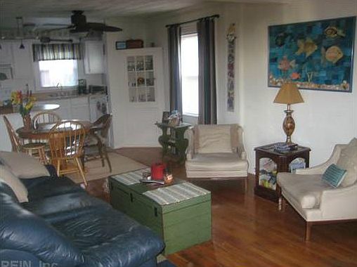 2nd image of 319 24th St #B