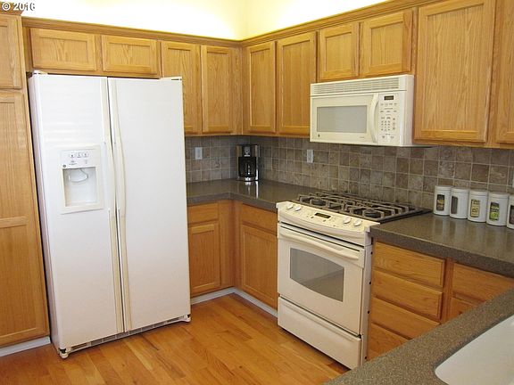 3rd image of 6449 NE Brighton St