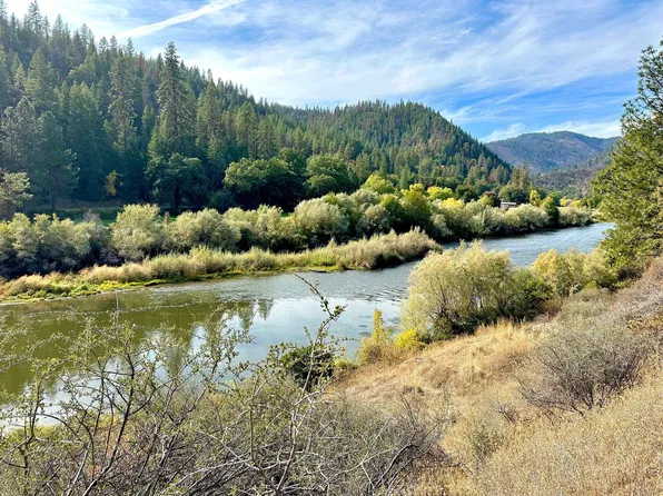 440 Cherry Maple Rd, Klamath River, CA 96050